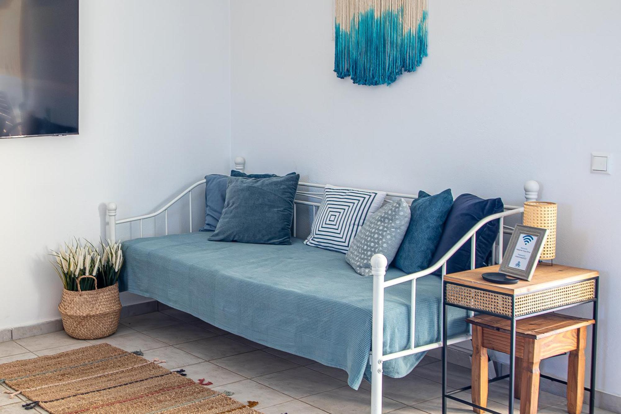 Maleme Yoga Blue Apartment Ханя Екстериор снимка