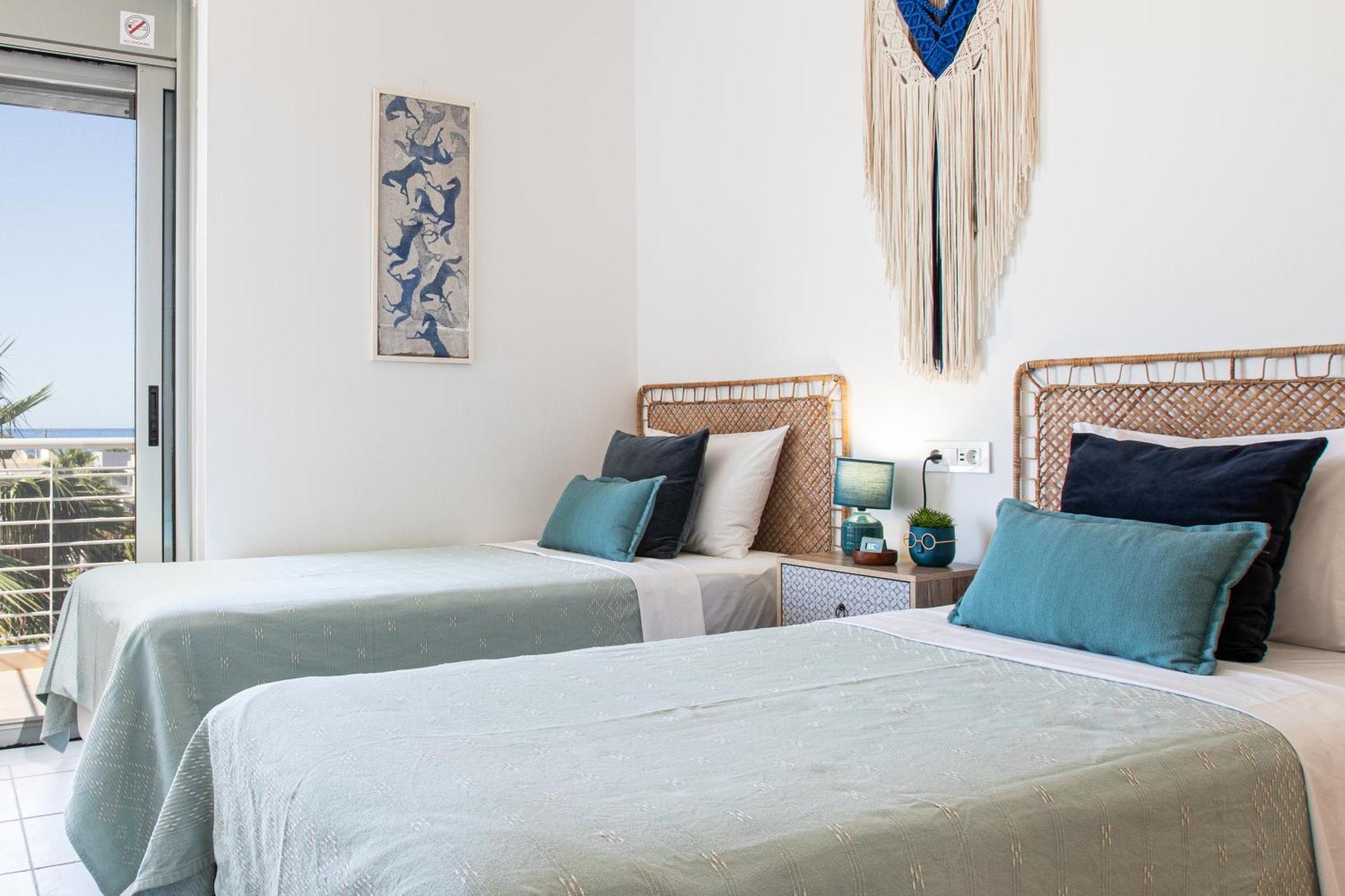 Maleme Yoga Blue Apartment Ханя Екстериор снимка
