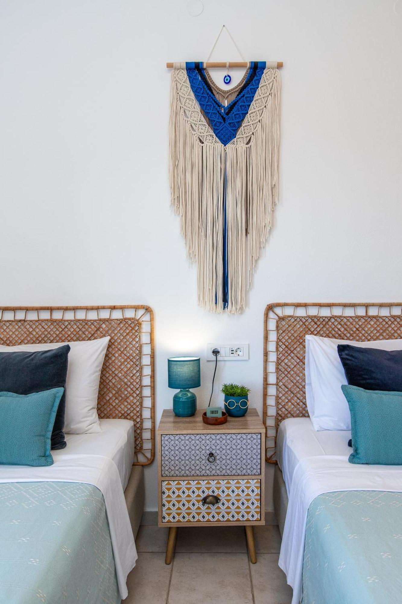 Maleme Yoga Blue Apartment Ханя Екстериор снимка