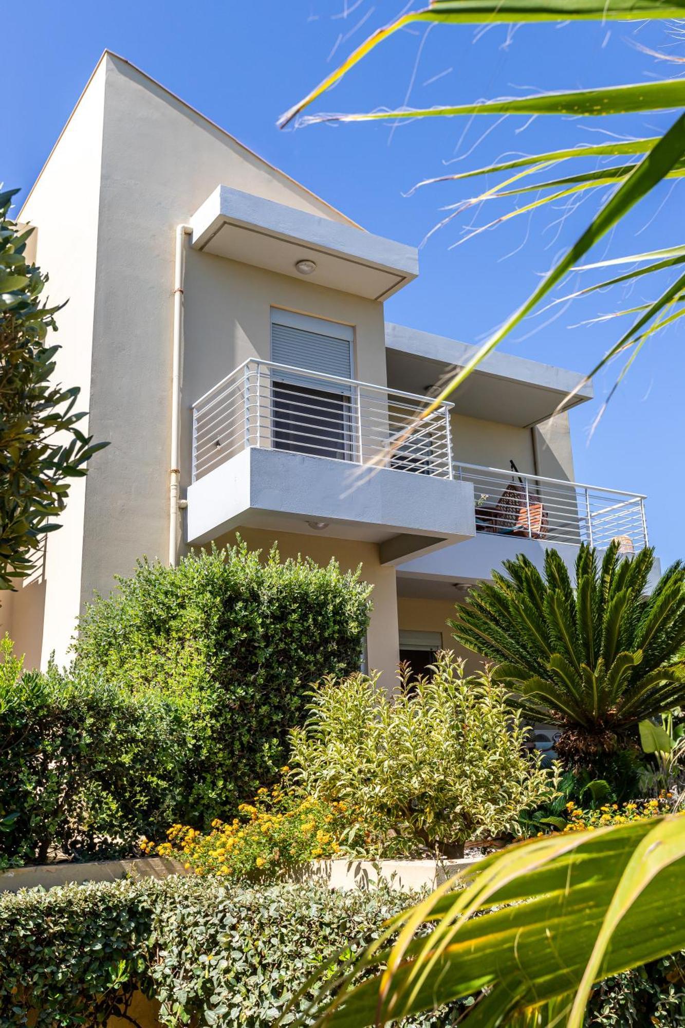 Maleme Yoga Blue Apartment Ханя Екстериор снимка