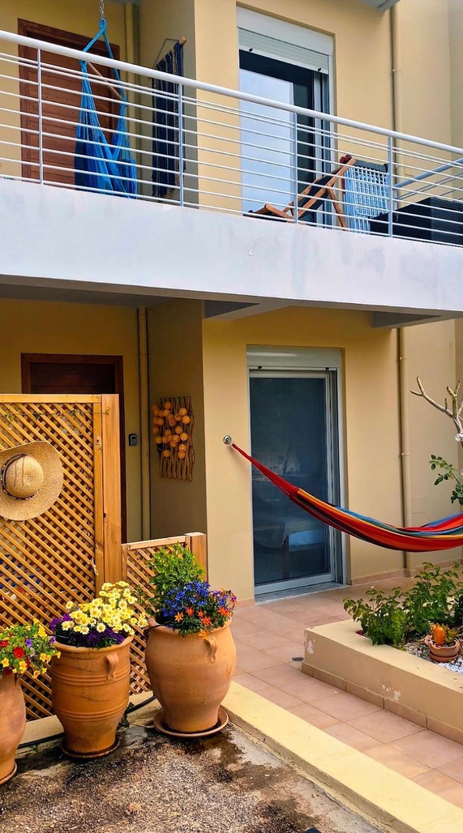Maleme Yoga Blue Apartment Ханя Екстериор снимка